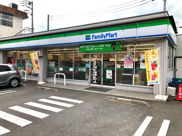 川越グリーンパークH-2号棟(ファミリーマート川越グリーンパーク店)