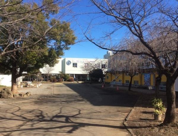 入間郡毛呂山町中央4丁目の土地(毛呂山町立光山小学校)