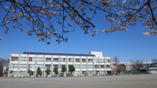 比企郡鳩山町楓ヶ丘4丁目の中古一戸建て(鳩山町立鳩山小学校)