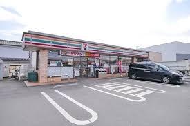 ナイスアーバン狭山(セブンイレブン狭山笹井1丁目店)