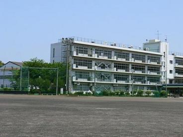 新座市栄５丁目の中古一戸建て(新座市立第三中学校)