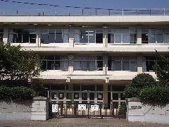 ライオンズガーデン新所沢(所沢市立美原中学校)