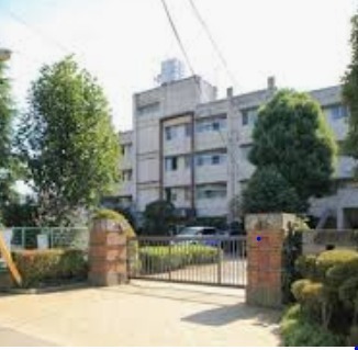 新宿団地9号棟(川越市立城南中学校)