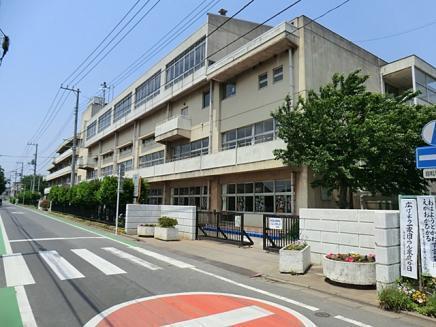新宿団地9号棟(川越市立新宿小学校)