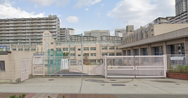 あべのマルシェ(大阪市立金塚小学校)