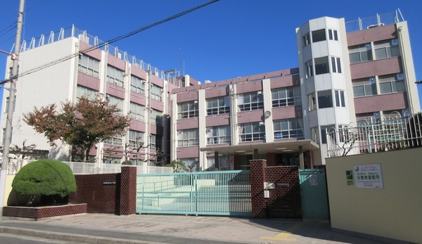 ディオフェルティ住吉公園通(大阪市立墨江丘中学校)