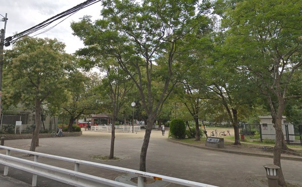 大阪市生野区勝山南１丁目の中古一戸建て(桃谷公園)