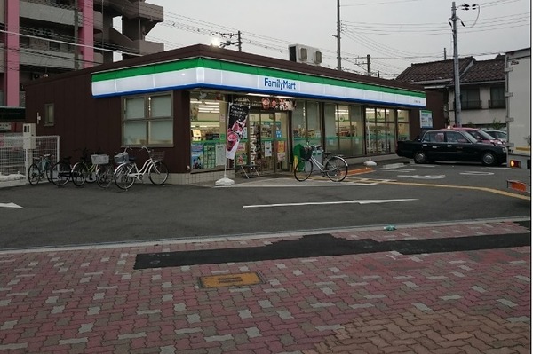大阪市西成区天下茶屋東１丁目の中古一戸建て(ファミリーマート天下茶屋北一丁目店)