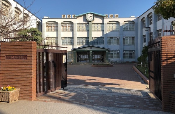 ジオ阿倍野松崎町(大阪市立文の里中学校)