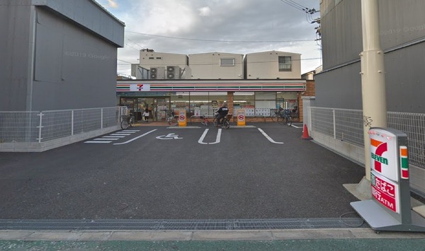 セザール天神ノ森(セブンイレブン大阪橘1丁目店)