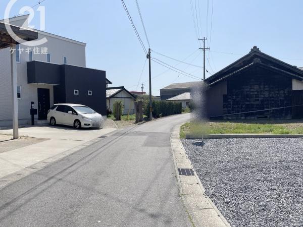 西尾市一色町治明新切の中古一戸建て