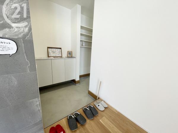 西尾市一色町治明新切の中古一戸建て