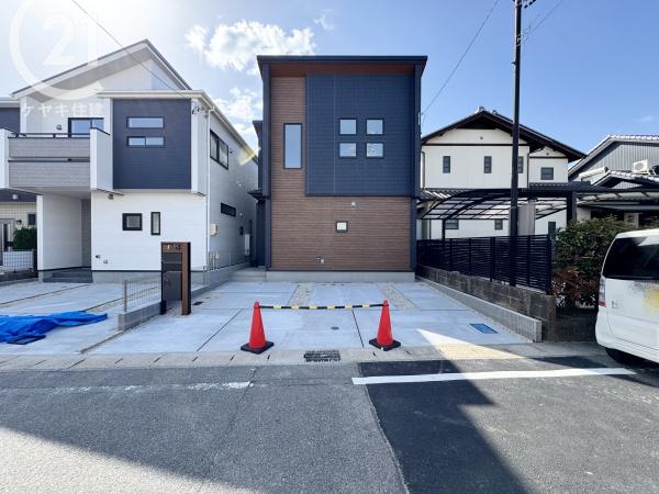 高浜市向山町1丁目　1号棟