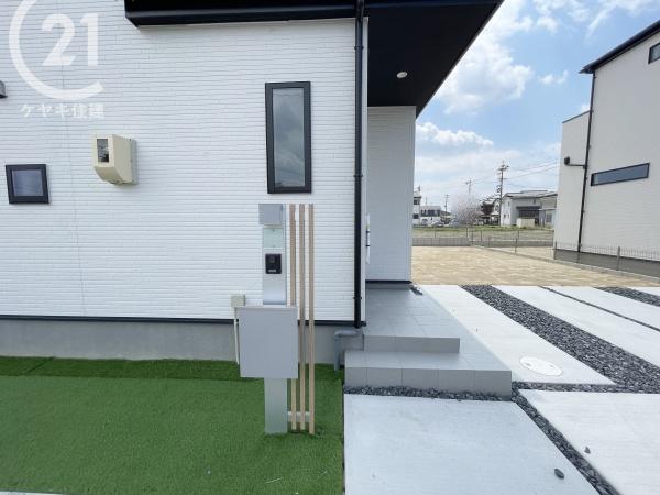 碧南市六軒町3棟　2号棟　グラファーレ
