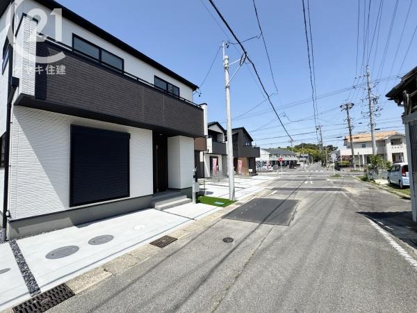 高浜市屋敷町2期4棟　3号棟　グラファーレ