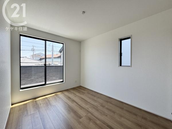 高浜市屋敷町2期4棟　2号棟　グラファーレ