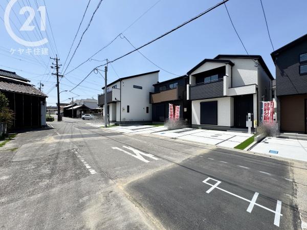 高浜市屋敷町2期4棟　2号棟　グラファーレ