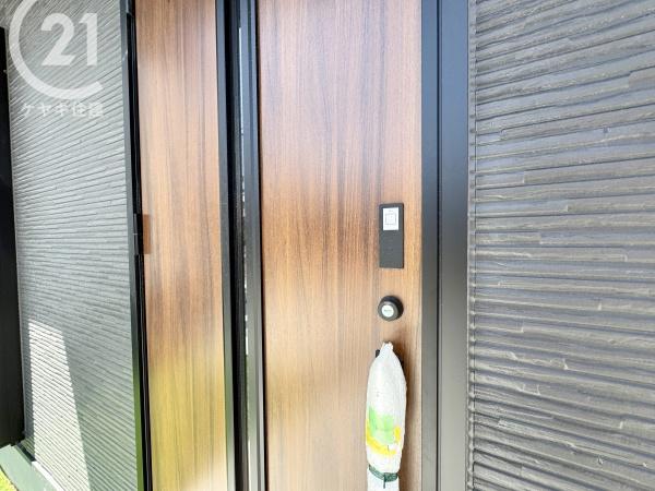 高浜市屋敷町2期4棟　2号棟　グラファーレ