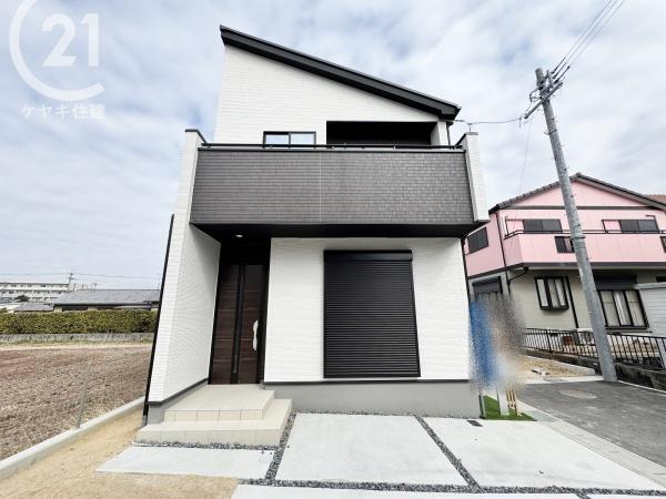 知立市長篠町2期2棟　1号棟　グラファーレ