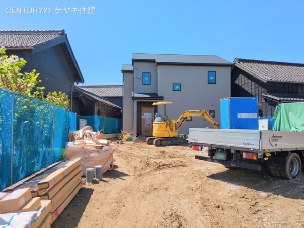 碧南市錦町４丁目の新築一戸建