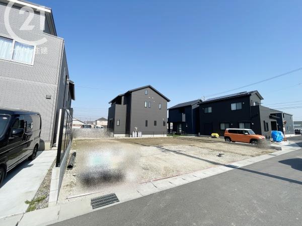 西尾市一色町松木島　1号棟