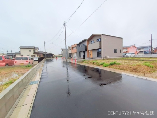 西尾市熊味町小松島の新築一戸建