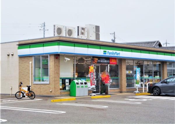 碧南市若宮町 5号棟(ファミリーマート碧南志貴崎町店)