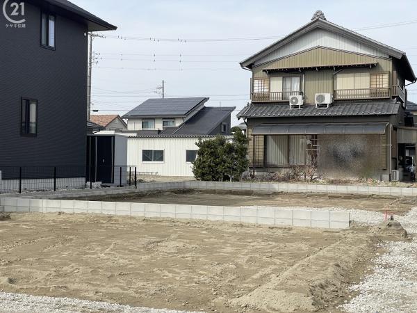 碧南第62三宅町二丁目　2号棟