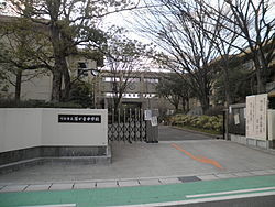 刈谷市泉田町絵下城 1号棟(刈谷市立雁が音中学校)