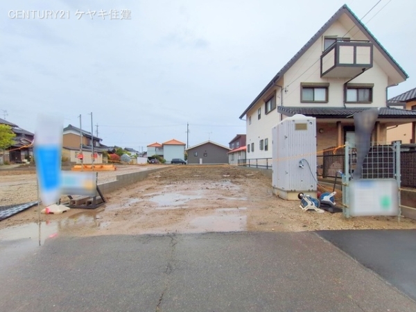 西尾市一色町一色船入の新築一戸建