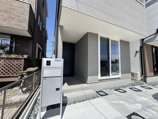 安城市篠目町四丁目　B棟
