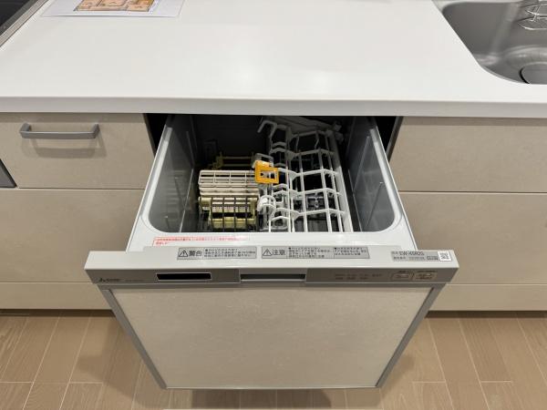 安城市篠目町四丁目　B棟