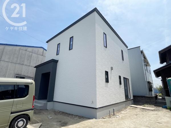 西尾市一色町松木島宮東　L棟