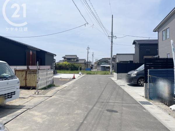 西尾市一色町松木島宮東　L棟