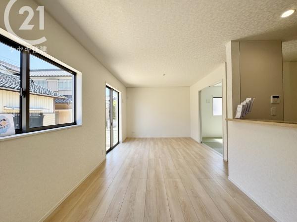 西尾市一色町野田　第2　1号棟