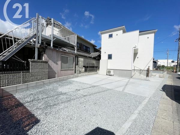 西尾第64一色町　1号棟
