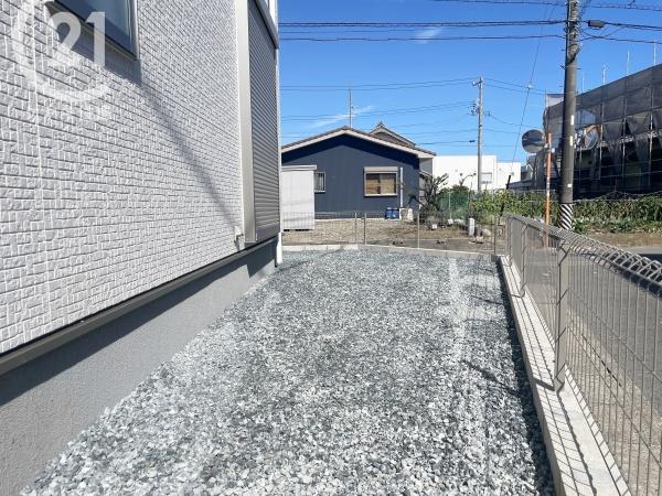 西尾第64一色町　1号棟