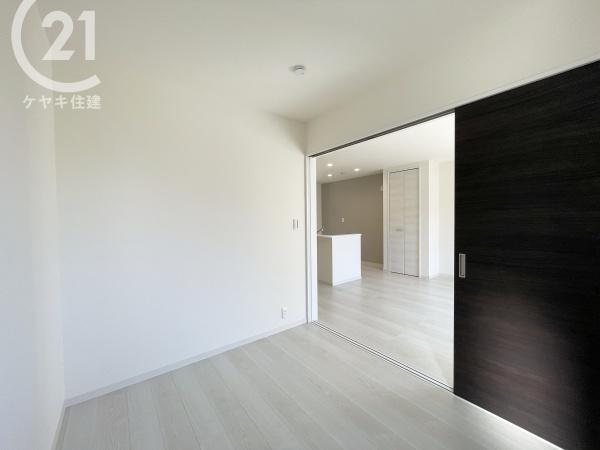 西尾第64一色町　1号棟