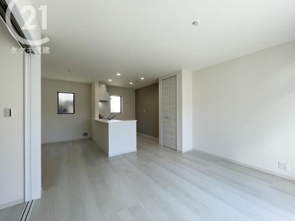 西尾第64一色町　1号棟