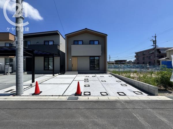 西尾市熊味町小松島　A棟