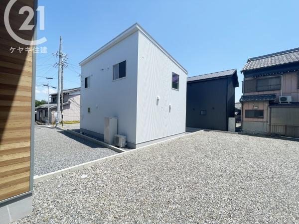西尾市一色町治明新切の中古一戸建て