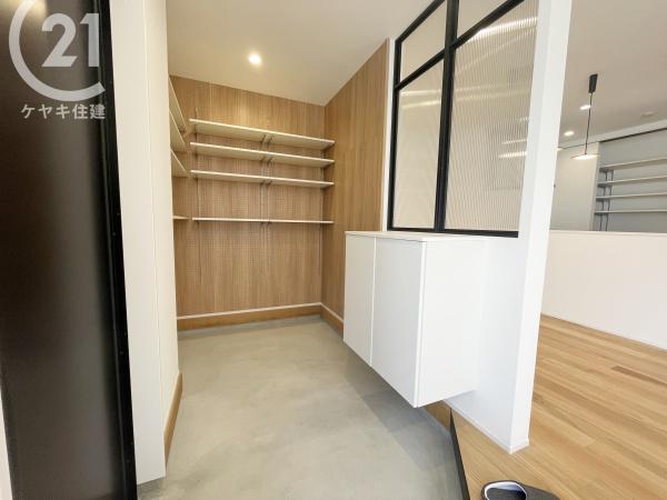 西尾市一色町治明新切の中古一戸建て