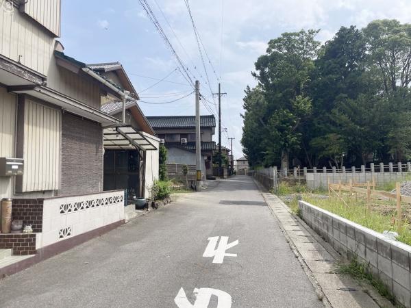 西尾市一色町味浜　第1015号棟