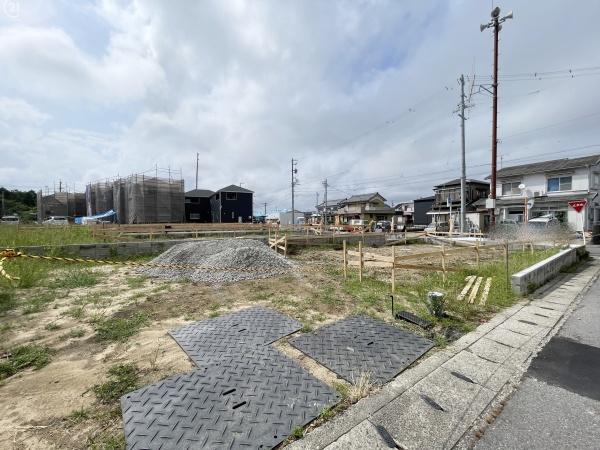 西尾市一色町味浜　第1015号棟