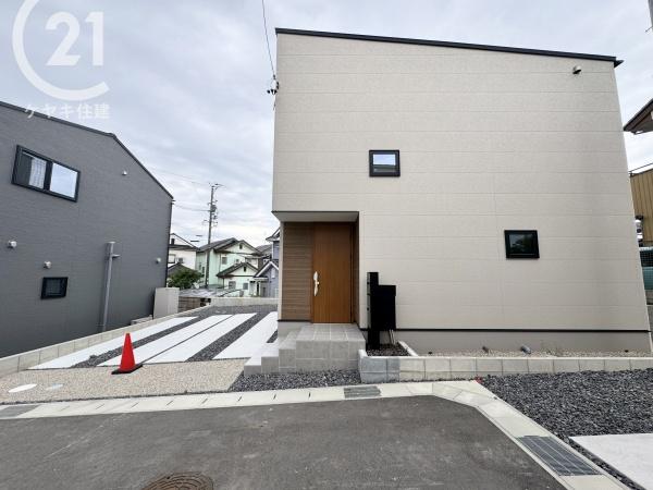 高浜市論地町一丁目　D棟