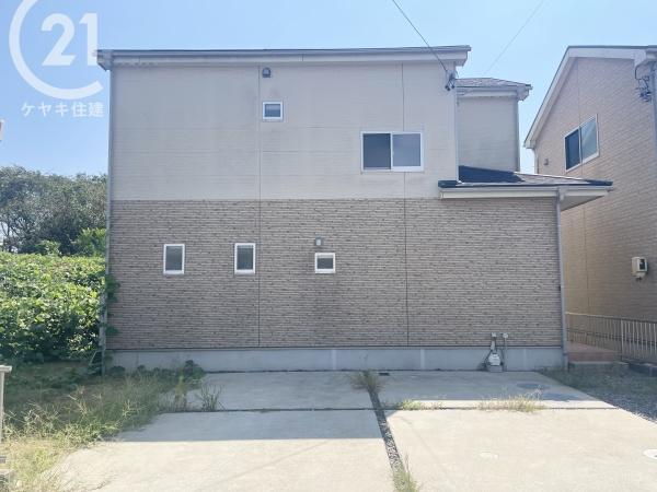 西尾市笹曽根町　中古住宅