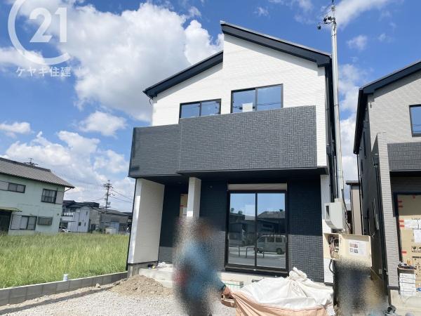碧南市六軒町2期2棟　1号棟　グラファーレ