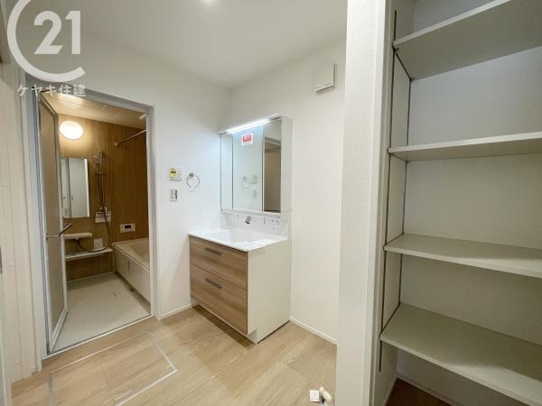 高浜市論地町2丁目の中古一戸建て(洗面台・洗面所)