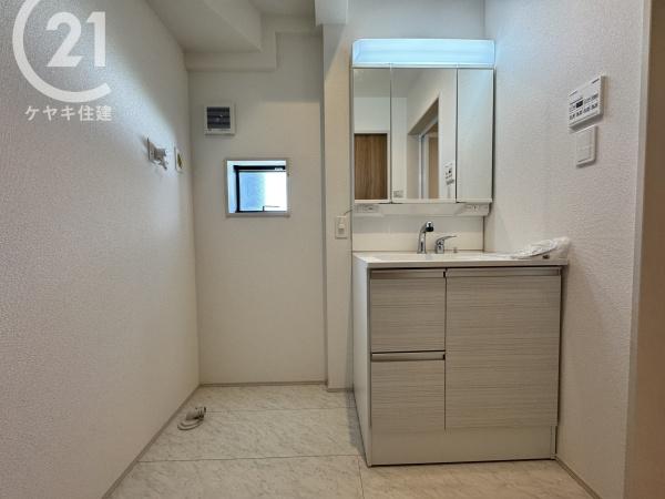 高浜市呉竹町3期3棟　3号棟　グラファーレ
