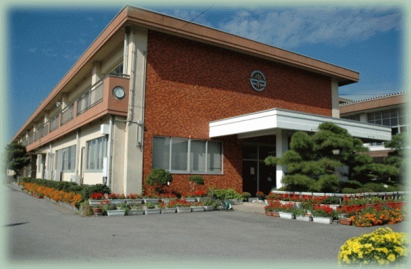 碧南市松江町　第2　4号棟(西尾市立一色中部小学校)